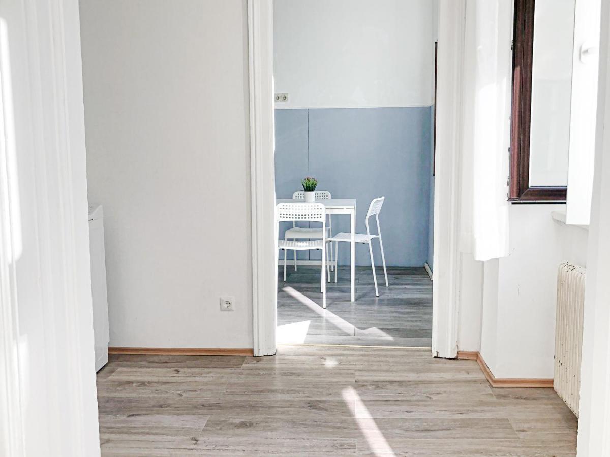 Commodious 2Br Apt. Near Akh-Perfect For Groups Wien Exteriör bild