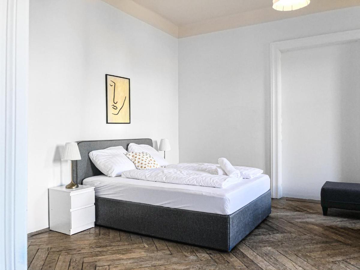 Commodious 2Br Apt. Near Akh-Perfect For Groups Wien Exteriör bild
