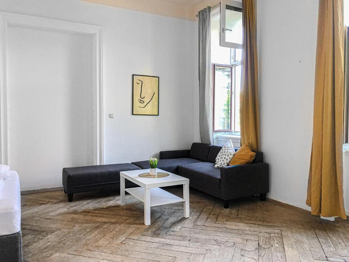 Commodious 2Br Apt. Near Akh-Perfect For Groups Wien Exteriör bild